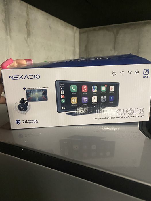 Tablet obracajacy do auta