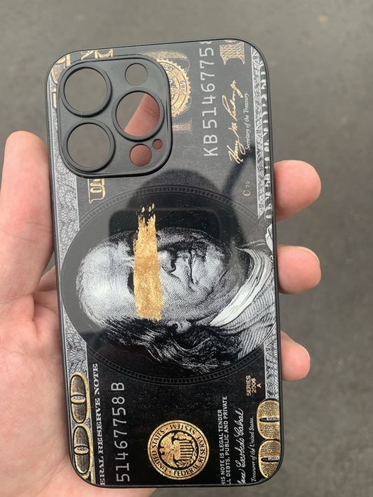 Чехол на iPhone 13 pro