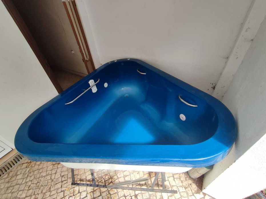 Banheira e tanque de Hidromassagem/Hidroterapia