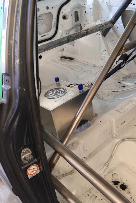 Volkswagen Polo projeto para pista.