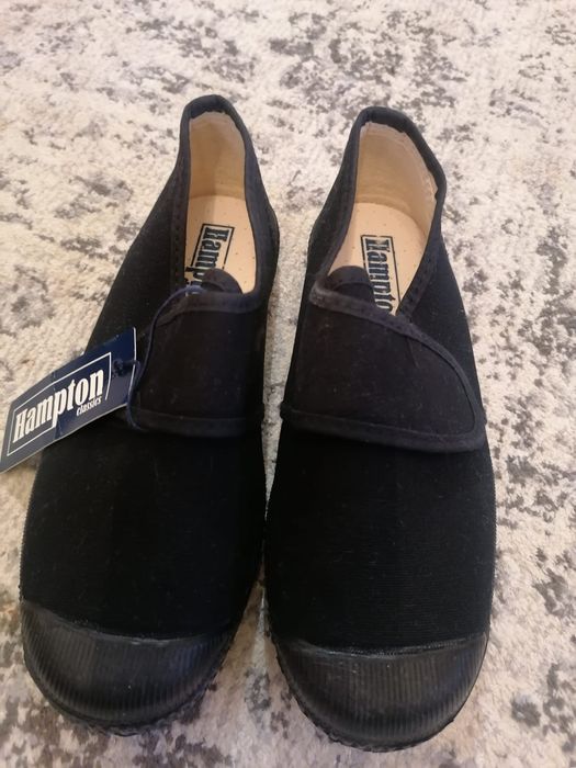 Sapatos Hampton Classics Pretos Novos Com etiquetas