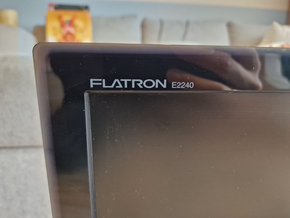 Monitor 22 cale LG flatron E2240