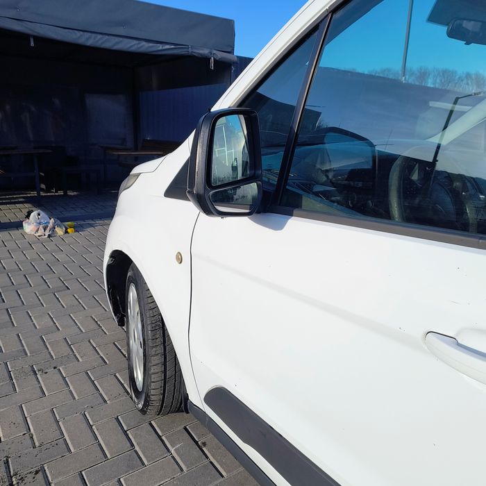 Продам авто Ford TOURNEO CONNECT 2013 р.в.