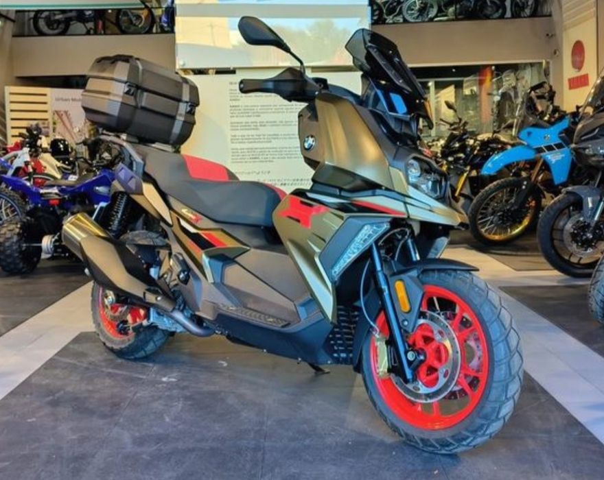 Bmw c400x de 2025 poucos km