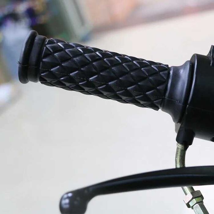 Par de Punhos de Borracha 22mm Topos Abertos para Moto - Várias Cores