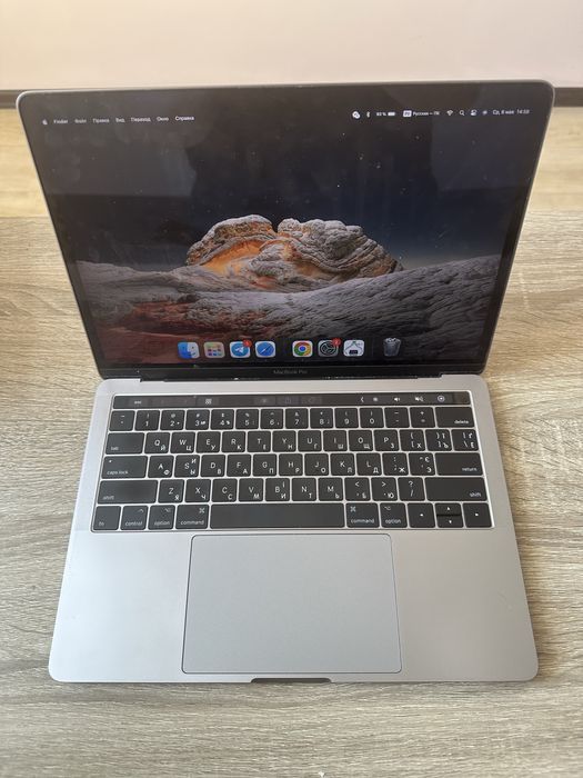 Ноутбук Macbook Pro 2017 256 GB Touchbar