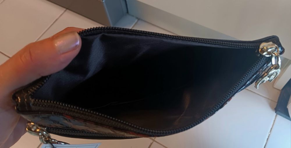 Carteira  cavalinho c etiqueta e  pepe jeans