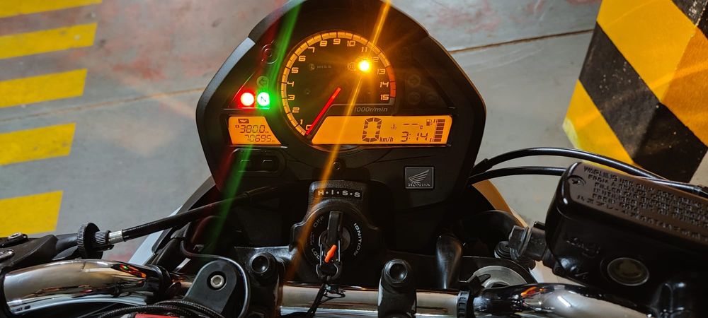 Mota Honda Hornet 600