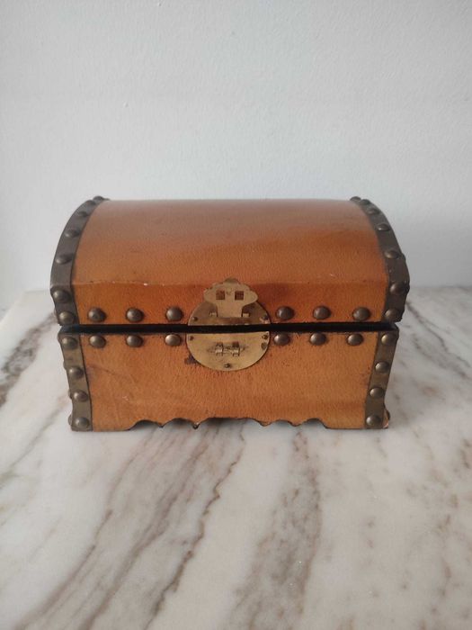 Mini baú decorativo e funcional