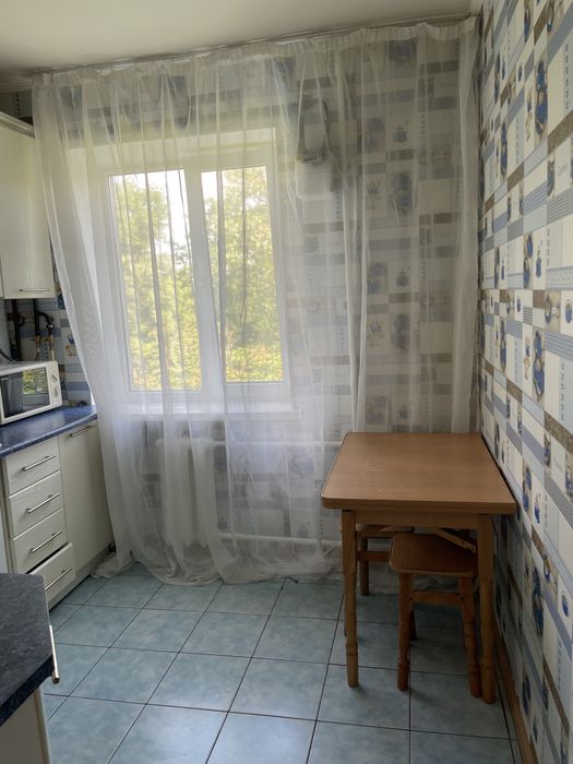 Квартира подобово біля Валу, завжди є світло