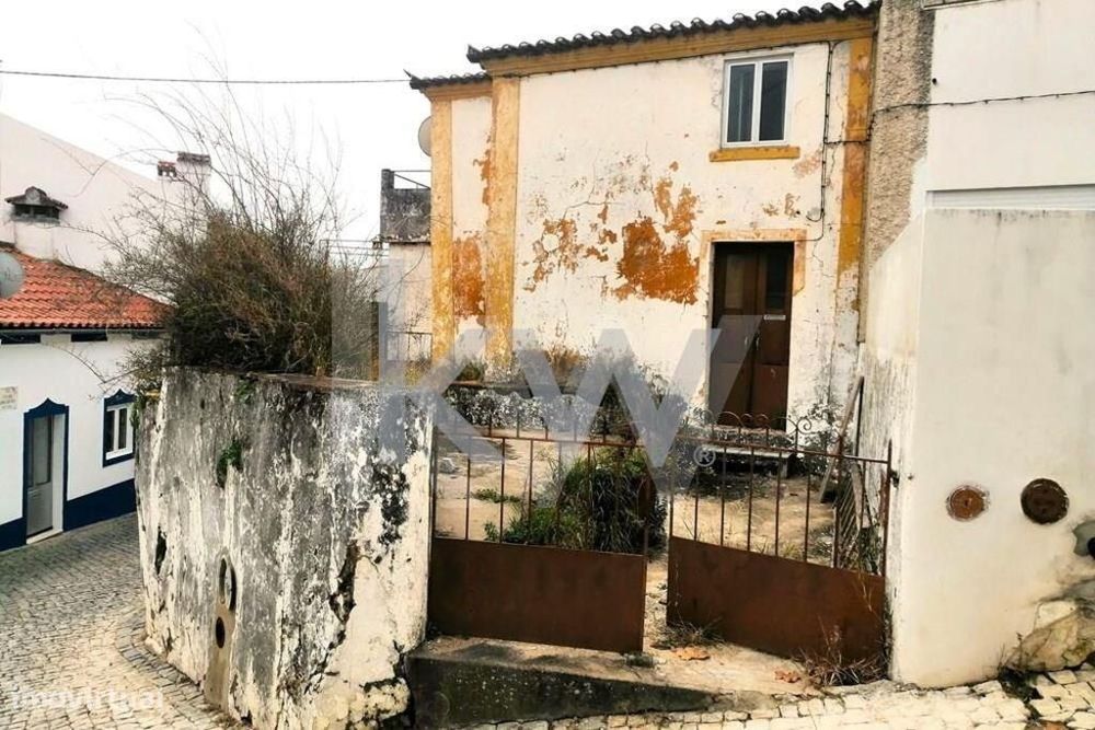Moradia Alentejana para Recuperação Total – Carreiras, Portalegre — Ribeira De Nisa E Carreiras, Portalegre