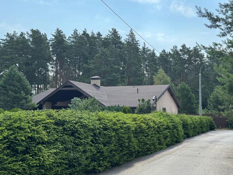 Автономний будинок 297 м2 басейн сон батареї у містечку с. Березівка