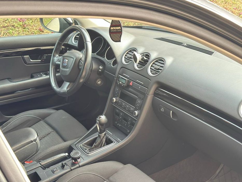 Seat exeo.