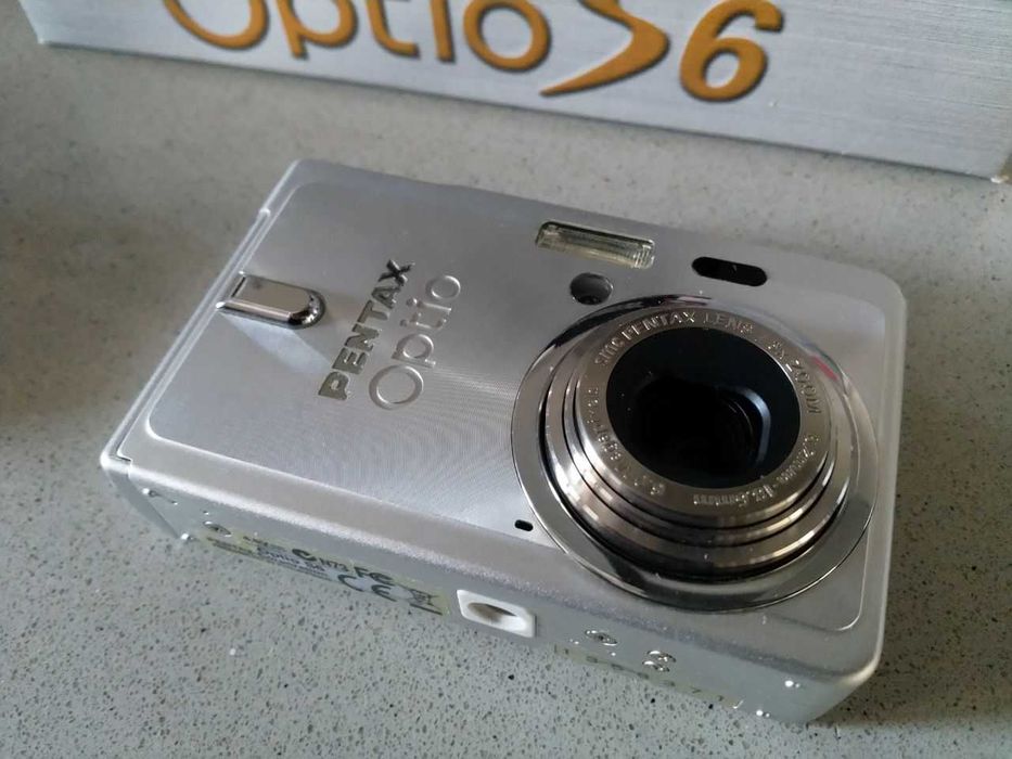 Câmera digital compacta Pentax Optio S6 (avariada)