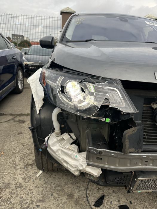 Фара land Rover Discovery sport AFS 2017 під ремонт