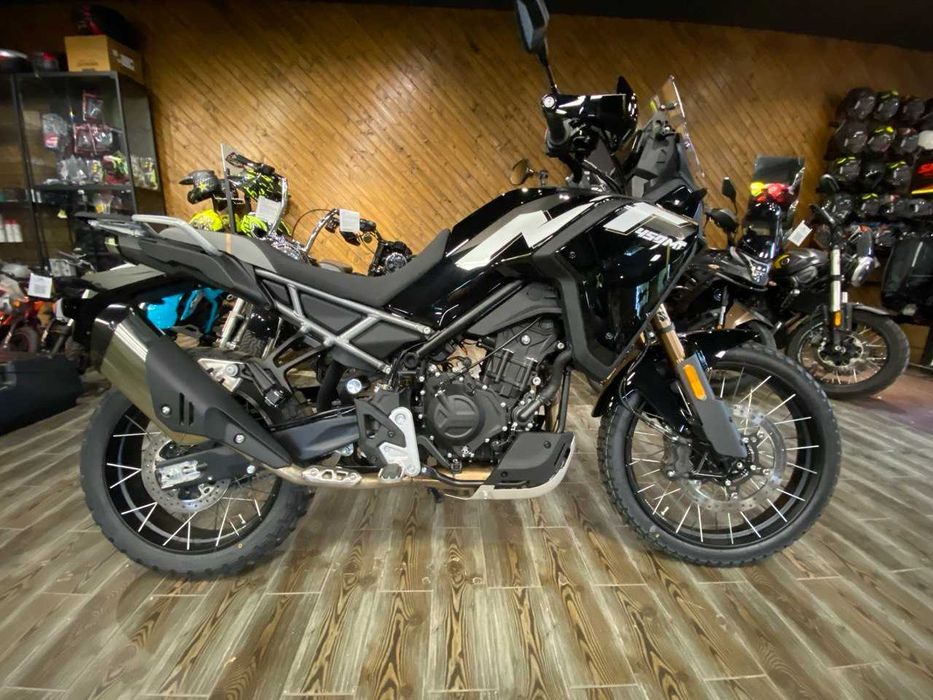 Мотоцикл CFMOTO 450MT