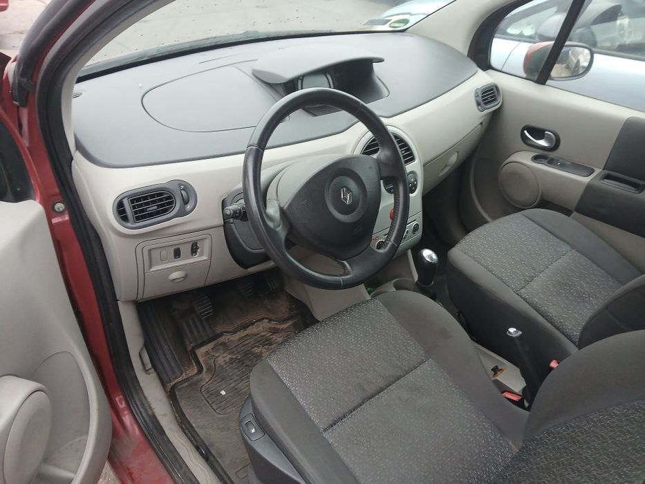 Renault modus 1.6 16v maska I inne