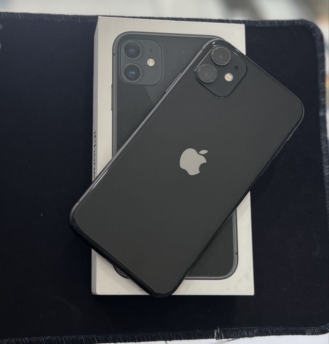 I Phone 11 64GB.