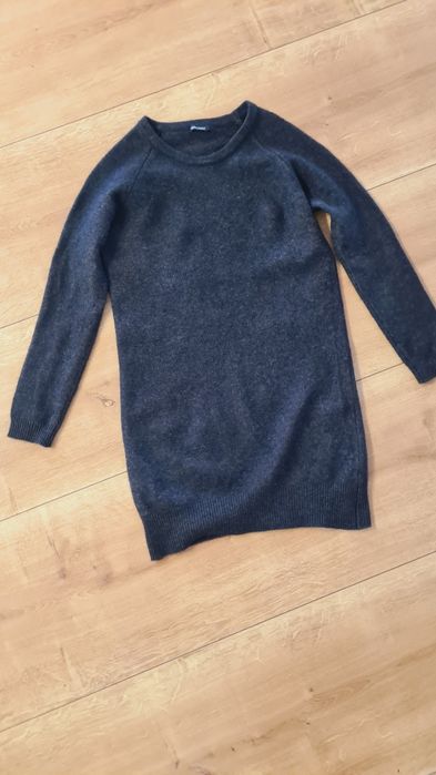 Długi sweter 40% Wełna. Grafitowy Czarny. Tunika. S / M
