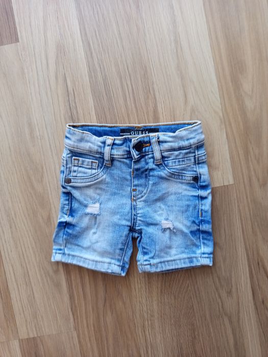 Jeansowe spodenki Guess rozm 6-9m