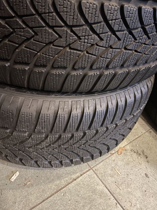 4x DUNLOP SP Winter Sport 4D 225/50R17 98H XL MFS AO jak nowe