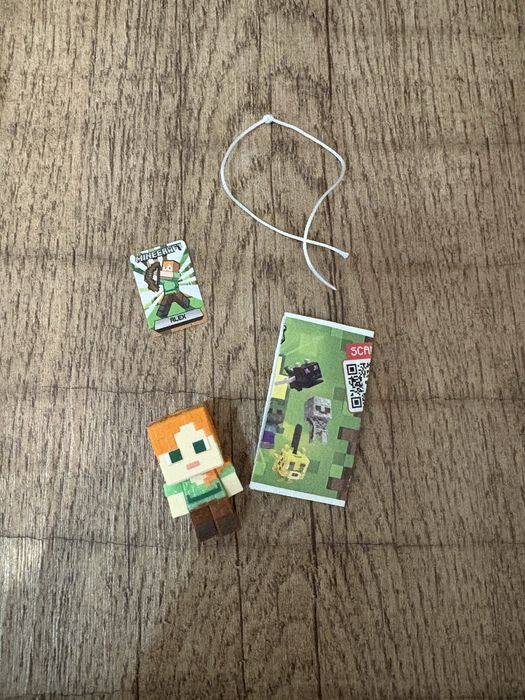 Nowa figurka Alex kinder joy minecraft