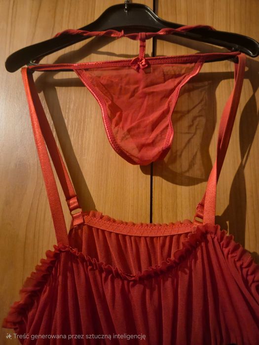 Delikatna leciutka koszulka nocna sexi :)