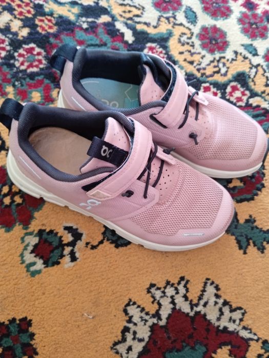 Кросівки дитячі рожеві
