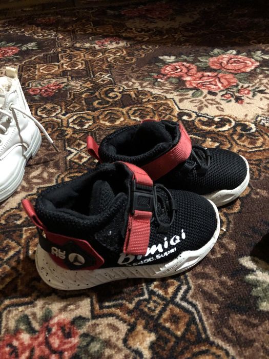 Продам дитячі красовки теплі