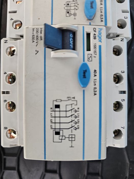 Diferenciais Hager e Merlin em excelente estado