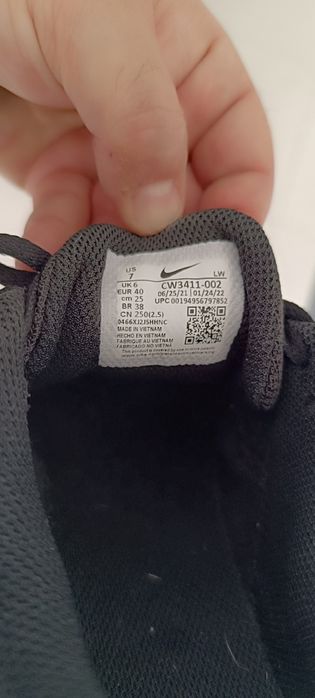 Tennis NIKE tamanho 40