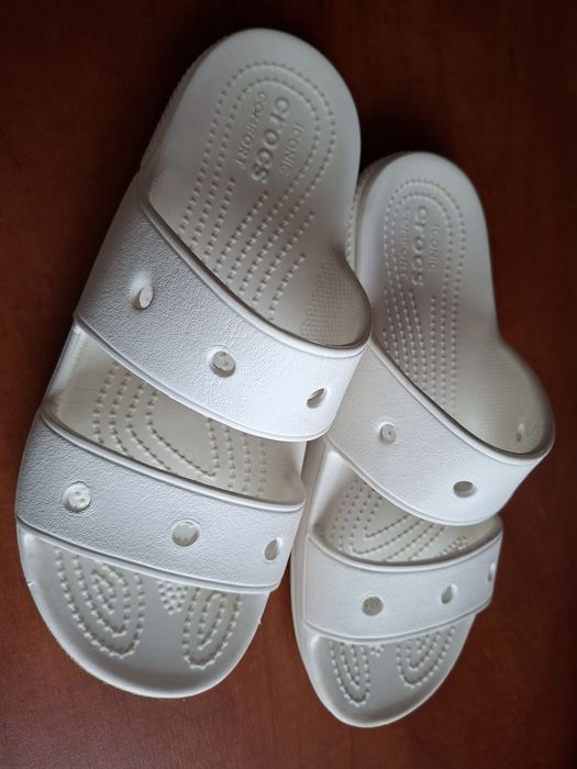 Klapki białe Crocs 41