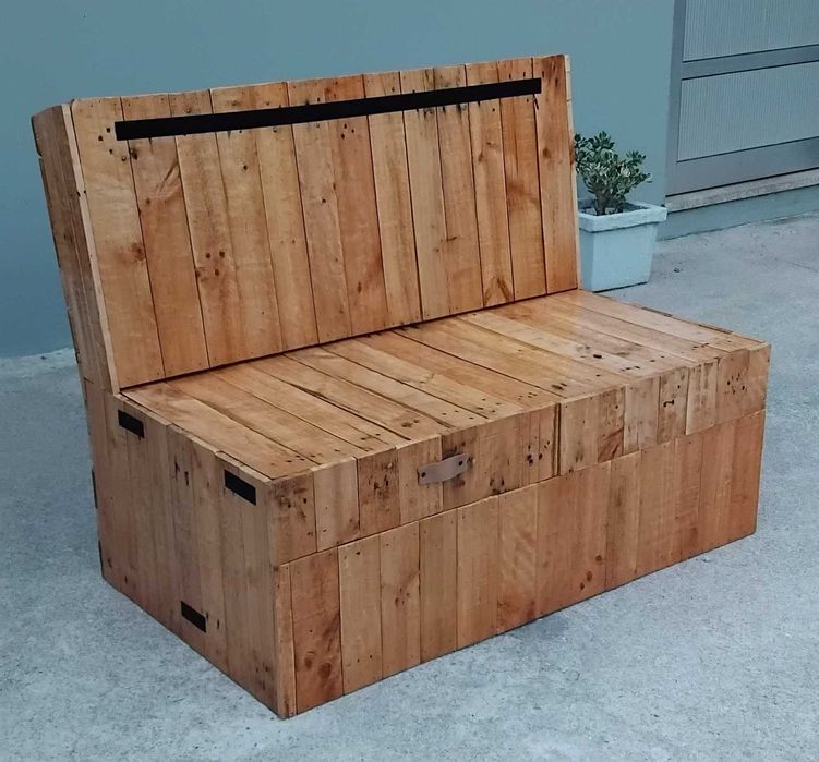 Sofá em Paletes Artesanal Extensivel - 130€ Negociáveis