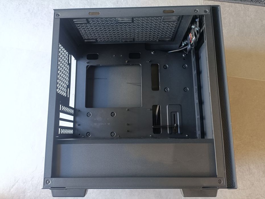 Корпус Deepcool MACUBE 110 BK