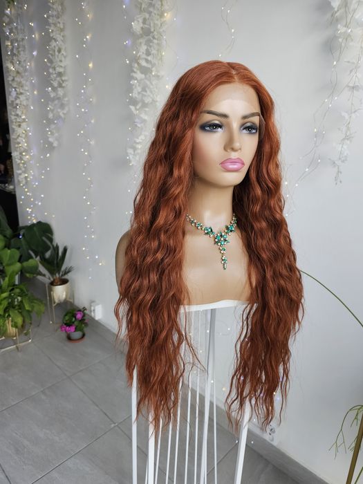 Peruka Galicja piękne naturlane fale długie rude fale lacefront