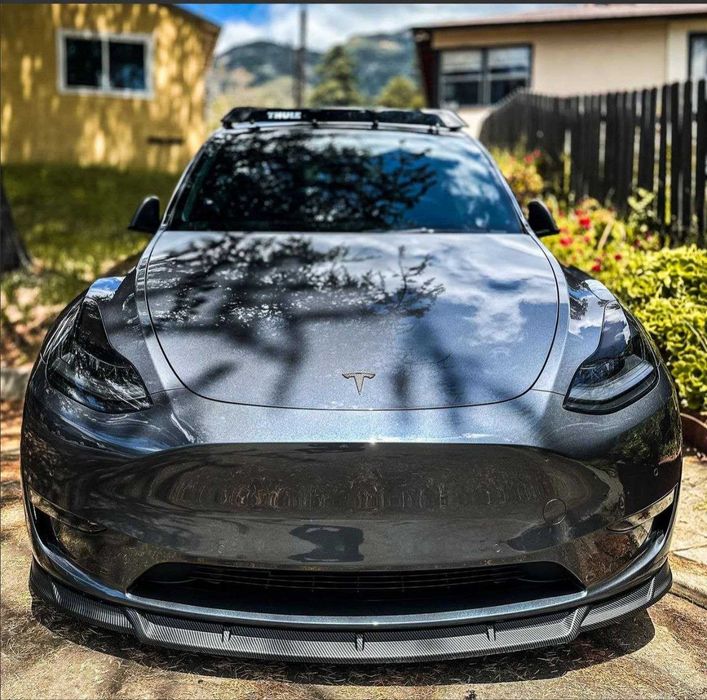 Cплиттер на Tesla Model Y диффузор спойлер зеркала пороги губа сплiтер