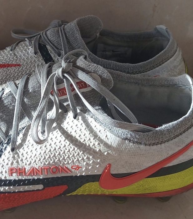 Chuteiras nike- relvado sintético