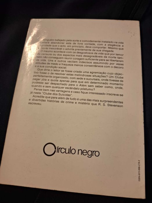 Vendo livro o clube dos suicidas