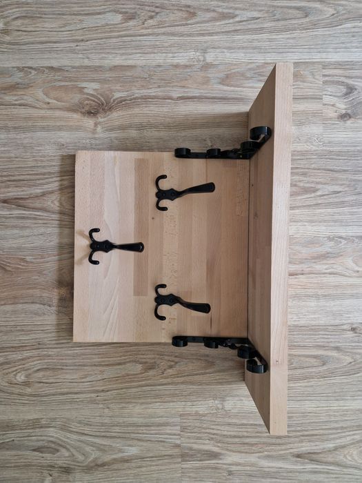 Wieszak z półką drewniany