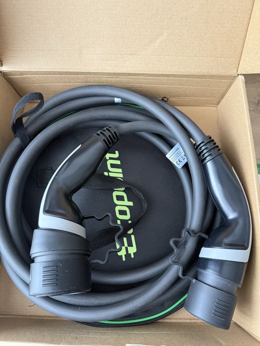 Kabel do ładowania samochodu elektrycznego