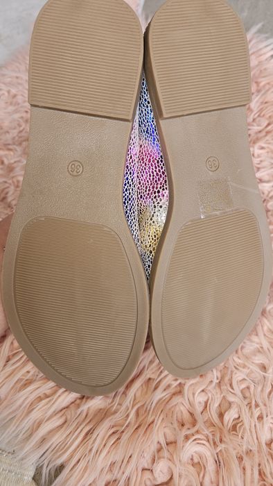 Buty z odkrytymi palcami