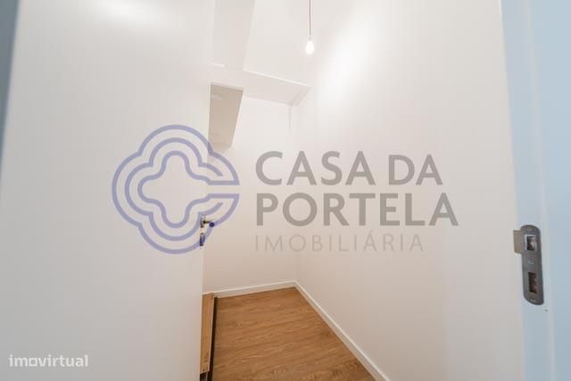 T3 com varanda no centro