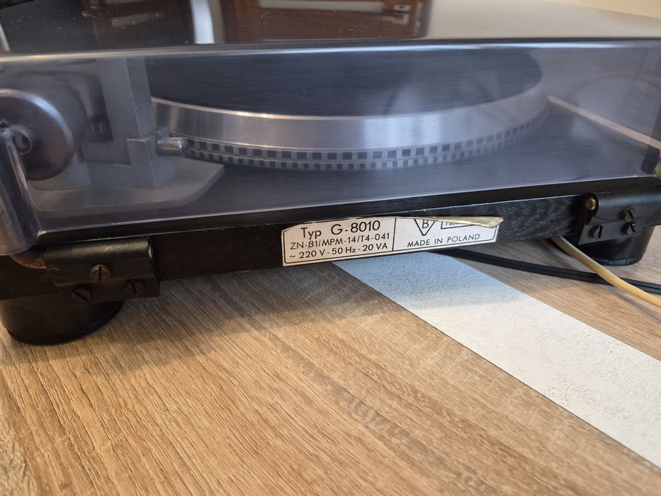 Gramofon Unitra 8010