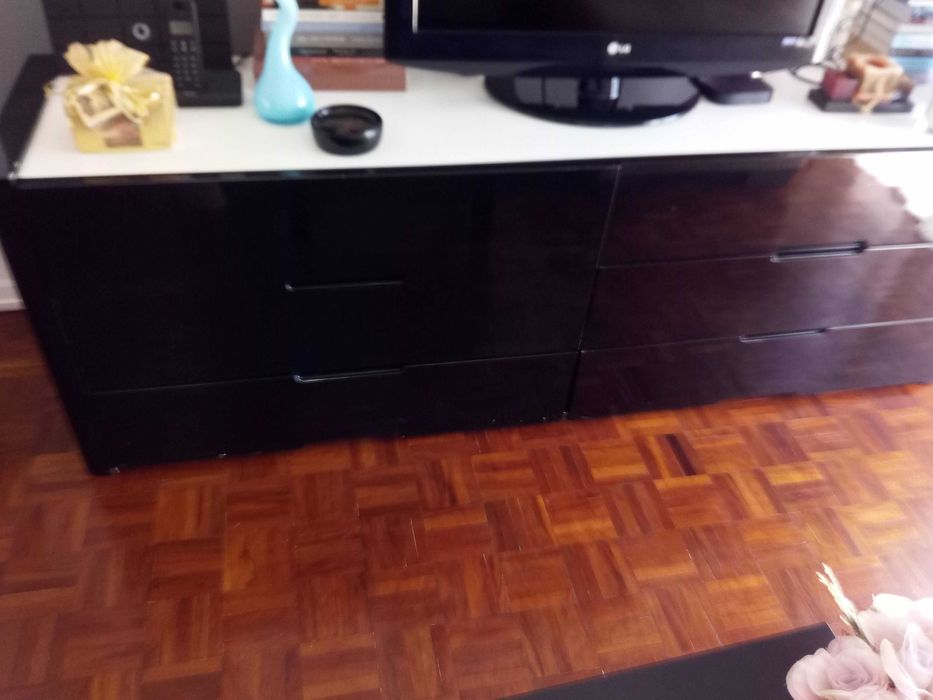 Vendo aparador  de sala