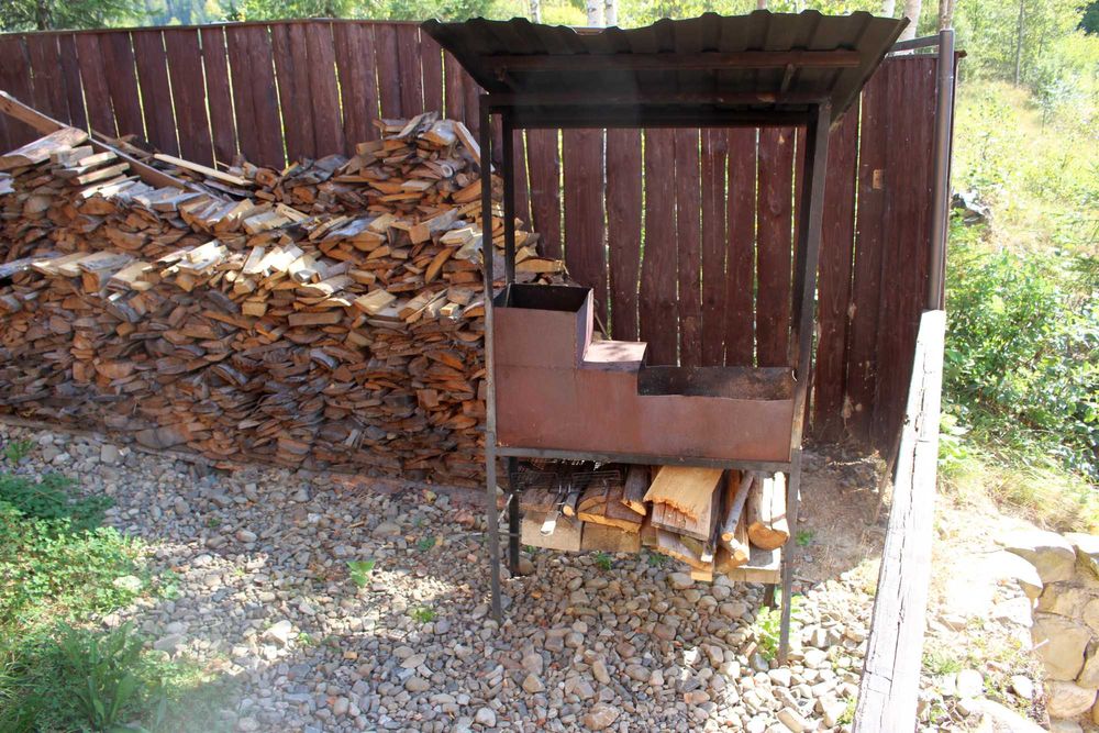 панорамний котедж в Карпатах, чан на дровах, джакузі, караоке Ст.Гута