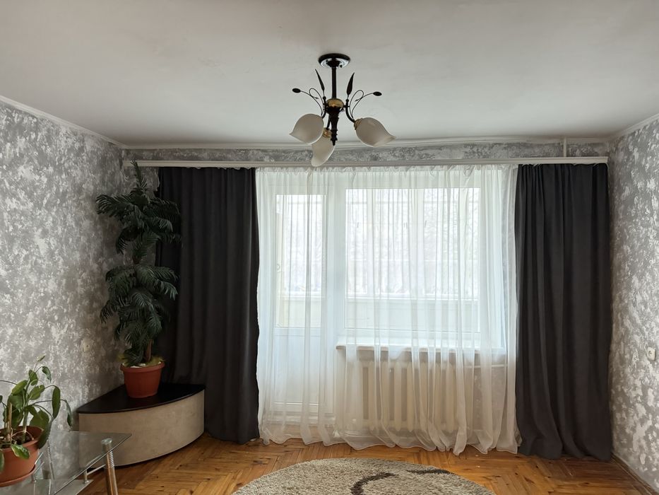 2-кім. квартира/ Вокзал / Центр/ Подобово / На місяць