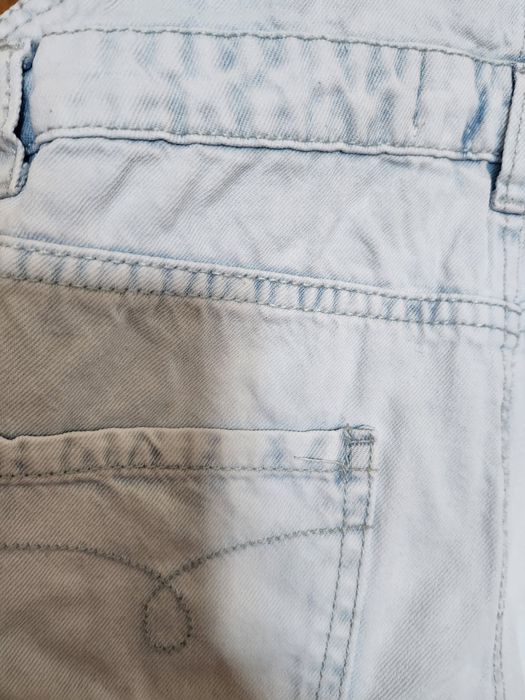 Ogrodniczki krótkie jeansowe r. 146