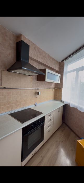 Плита електична з варочнлю поверхнею