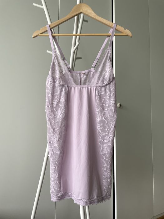 Triumph halka modelująca magic boost body dress koszula nocna koronkowa premium bielizna S XS