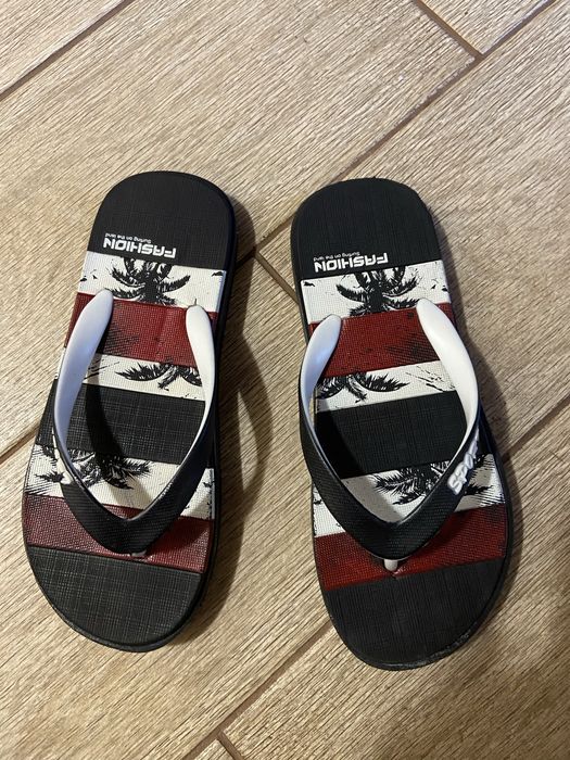 Шльопанці 21см ідеальний стан